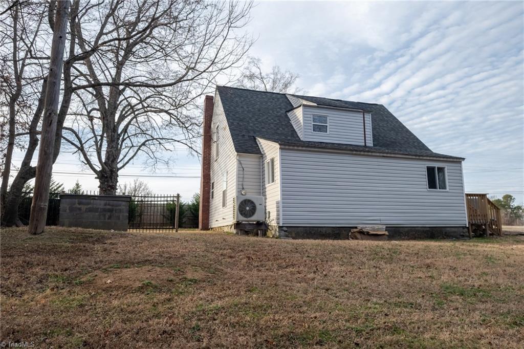 3408-and3412 Dillon Road Jamestown, NC 27282 - Photo 4 of 30