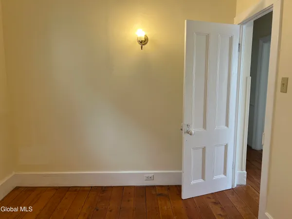 $415,000 | 9 North Franklin Street, Athens Village, NY 12015