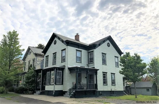 $440,000 | 9 North Franklin Street, Athens Village, NY 12015