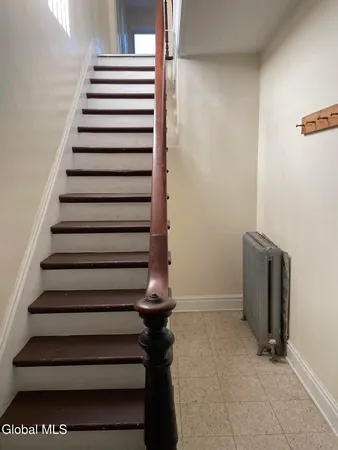 $415,000 | 9 North Franklin Street, Athens Village, NY 12015