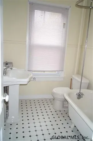 $415,000 | 9 North Franklin Street, Athens Village, NY 12015