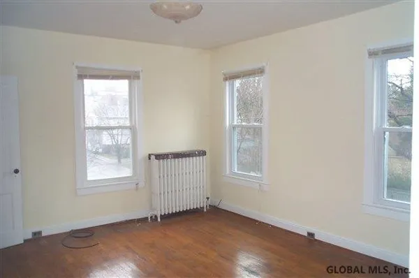 $415,000 | 9 North Franklin Street, Athens Village, NY 12015