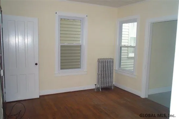 $415,000 | 9 North Franklin Street, Athens Village, NY 12015