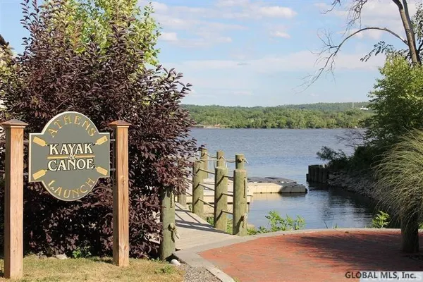 $415,000 | 9 North Franklin Street, Athens Village, NY 12015