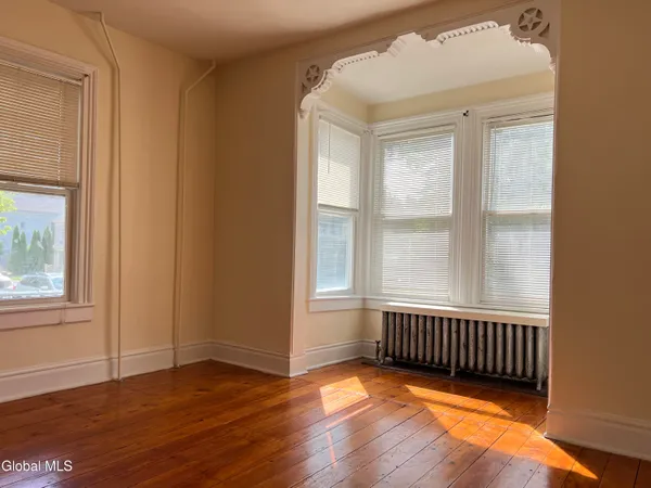 $415,000 | 9 North Franklin Street, Athens Village, NY 12015