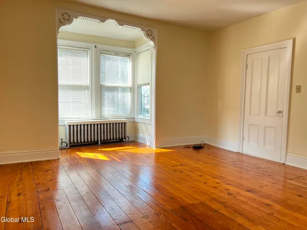 $415,000 | 9 North Franklin Street, Athens Village, NY 12015