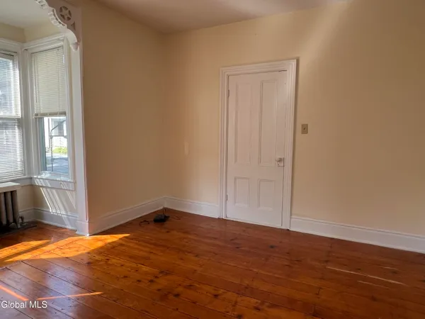 $415,000 | 9 North Franklin Street, Athens Village, NY 12015