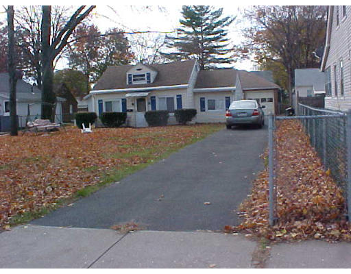 60 Upland Street Springfield, MA 01104 - Photo 6 of 6