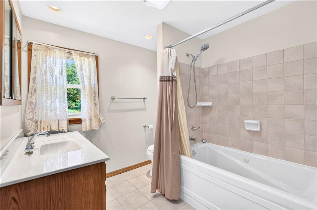 781 Elk Avenue Rochester, PA 15074 - Photo 34 of 50