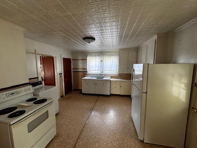 111 Malbons Mills Road Skowhegan, ME 04976 - Photo 9 of 28 IMG_3782