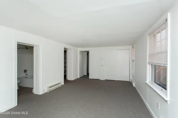 $1,745 | 590 North Broadway, Unit 1, Saratoga Springs, NY 12866