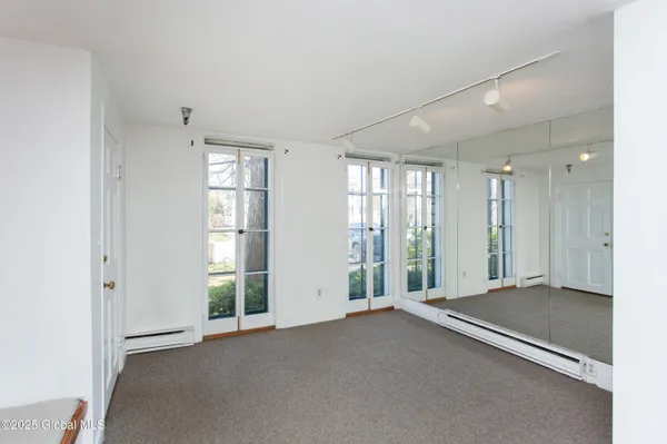 $1,745 | 590 North Broadway, Unit 1, Saratoga Springs, NY 12866