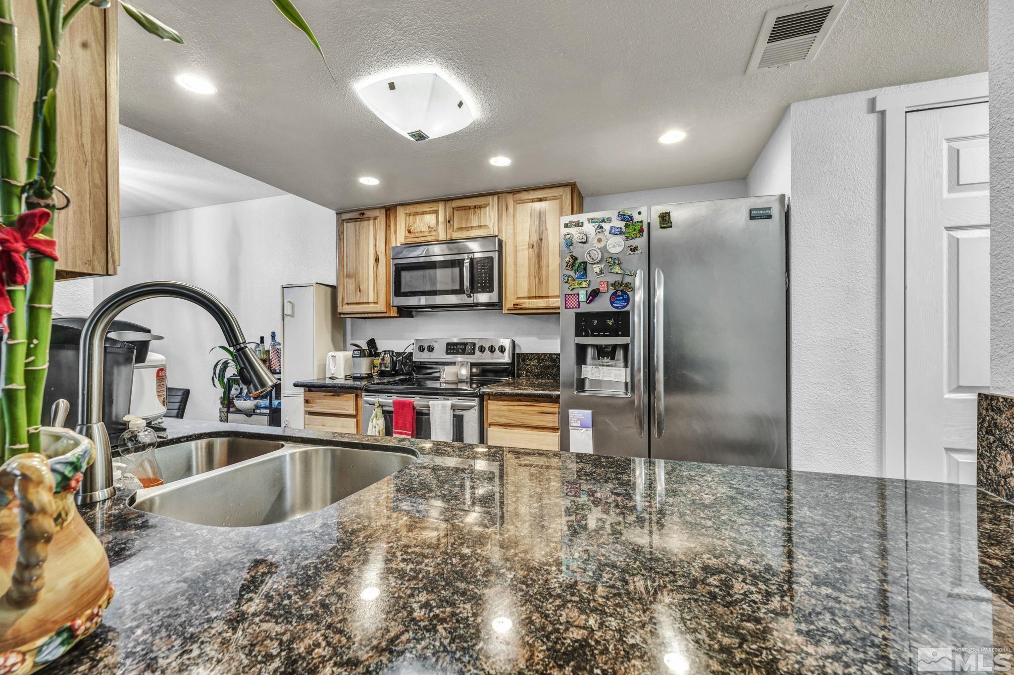 3230 Wedekind Road, Unit 9 Sparks, NV 89431 - Photo 11 of 21 Photo 11