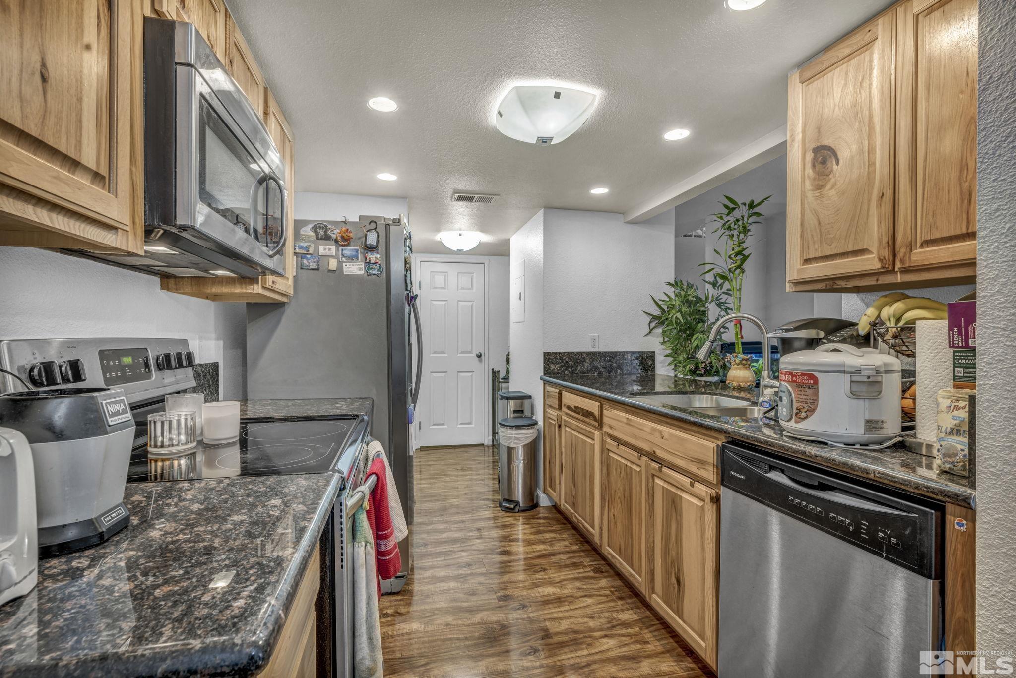 3230 Wedekind Road, Unit 9 Sparks, NV 89431 - Photo 9 of 21 Photo 9
