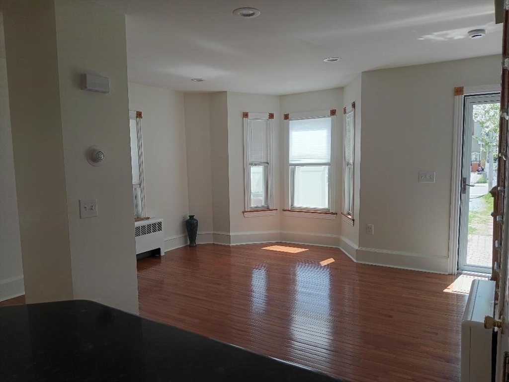 45 West Street Lowell, MA 01850 - Photo 4 of 16