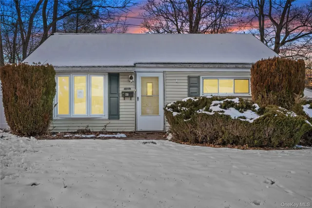 $428,000 | 41 Hurd Avenue, Garnerville, NY 10923