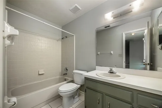 $250,000 | 3711 Northwest 56th Lane, Gainesville, FL 32653