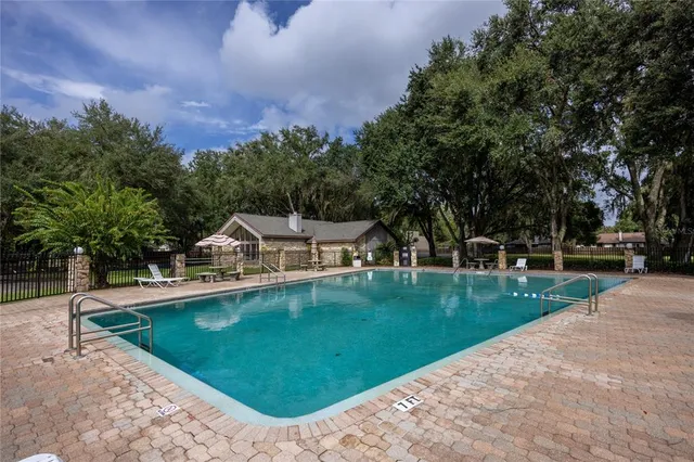 $250,000 | 3711 Northwest 56th Lane, Gainesville, FL 32653