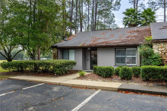 $250,000 | 3711 Northwest 56th Lane, Gainesville, FL 32653