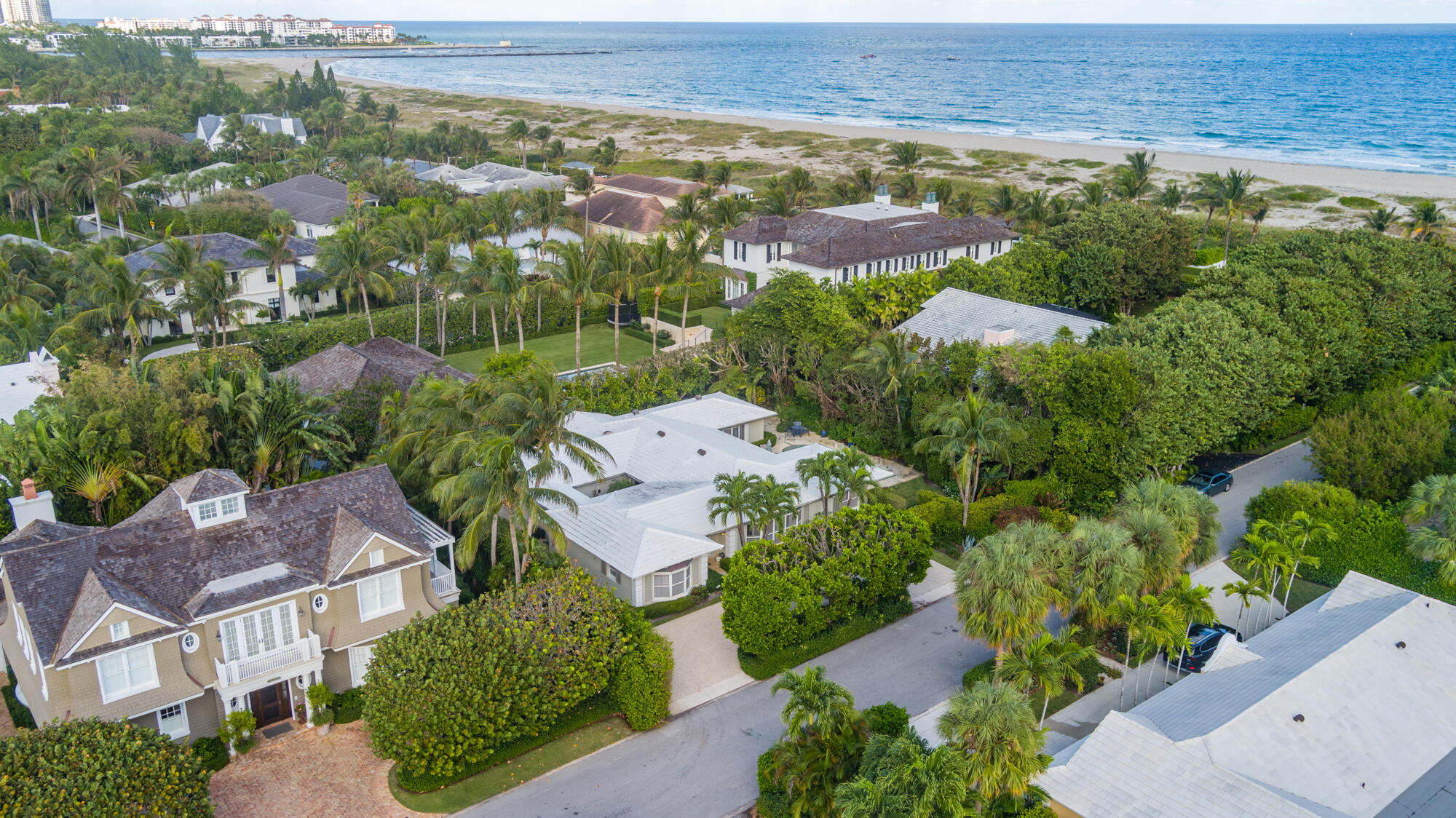 117 Dolphin Road Palm Beach, FL 33480 - Photo 1 of 16 low-25
