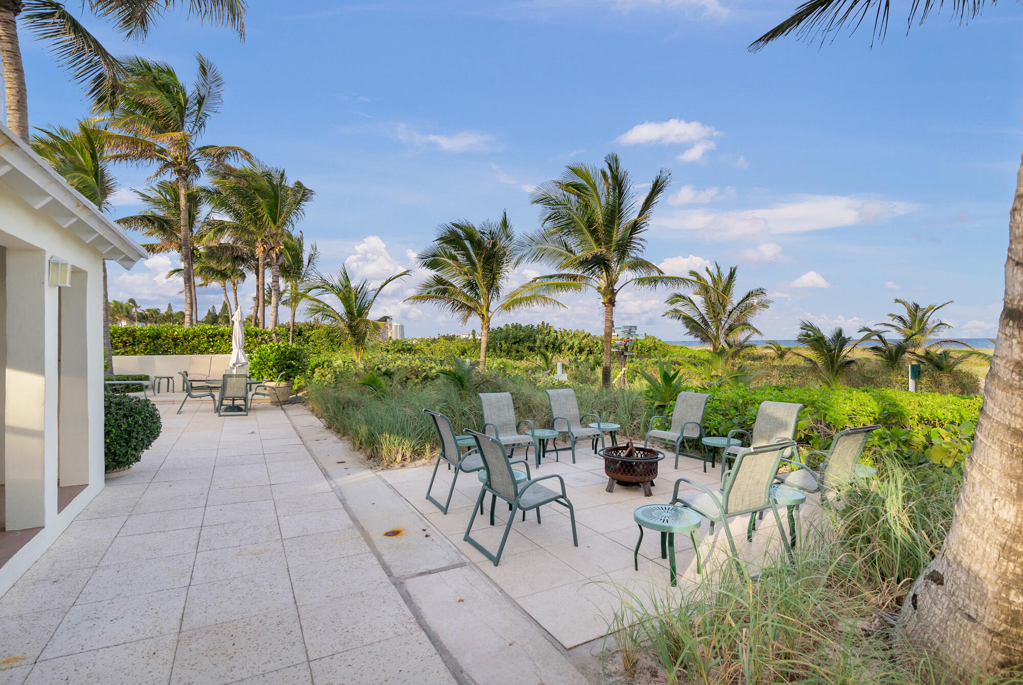 117 Dolphin Road Palm Beach, FL 33480 - Photo 12 of 16 low-22