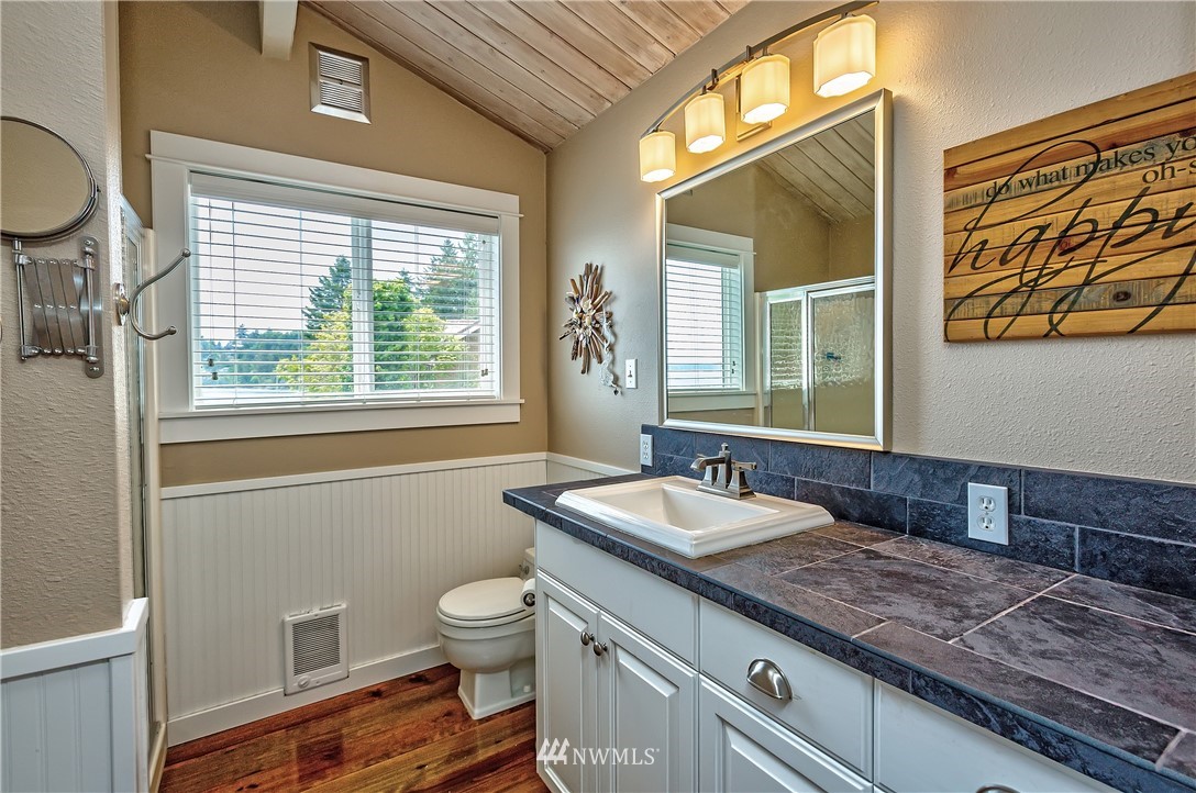 271 Okonek Road Grapeview, WA 98546 - Photo 17 of 25 Gallery Image 17