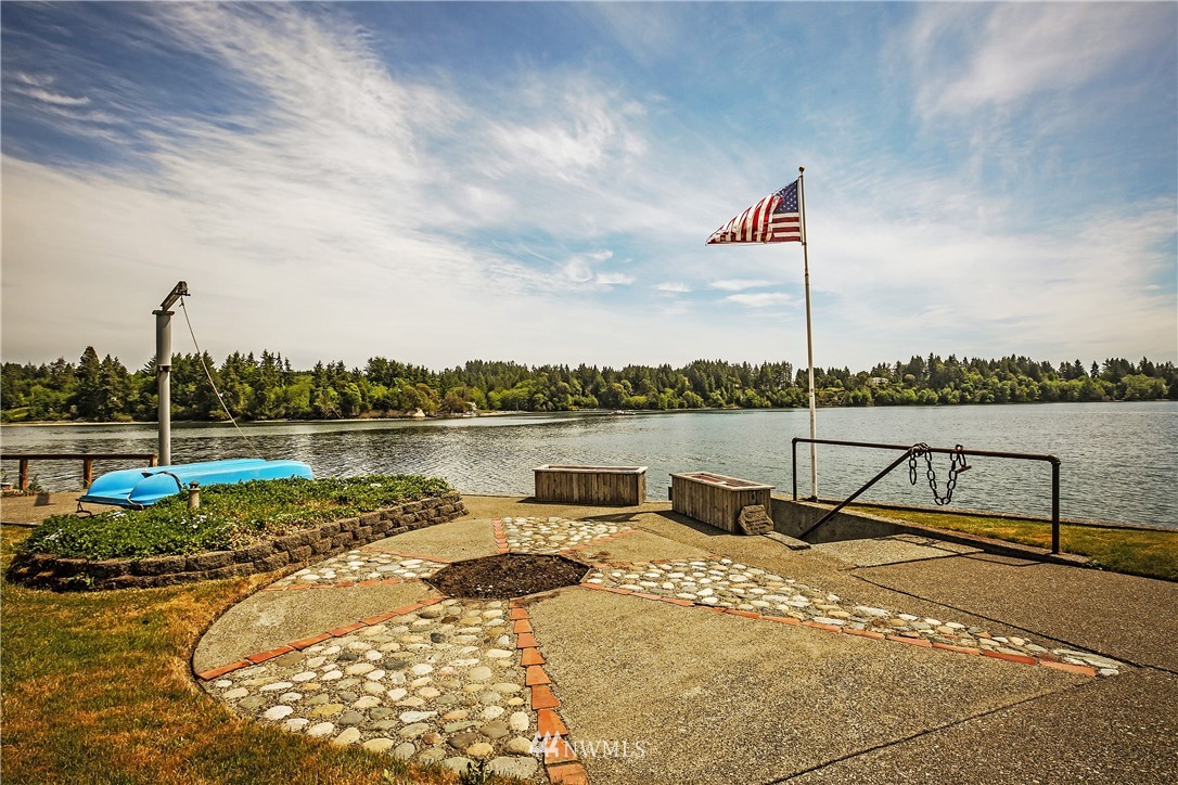 271 Okonek Road Grapeview, WA 98546 - Photo 3 of 25 Gallery Image 3