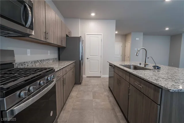 $2,500 | 3823 Corellia Avenue, North Las Vegas, NV 89084