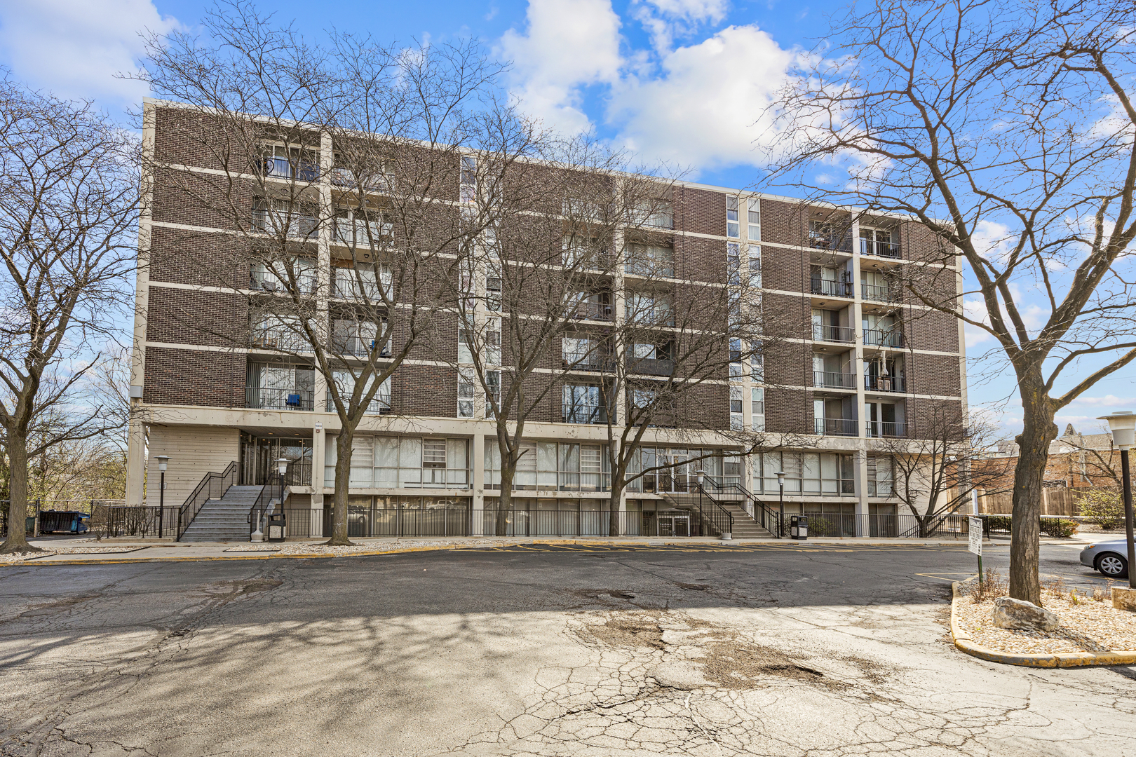 1043 South York Road, Unit 209 Bensenville, IL 60106 - Photo 1 of 21