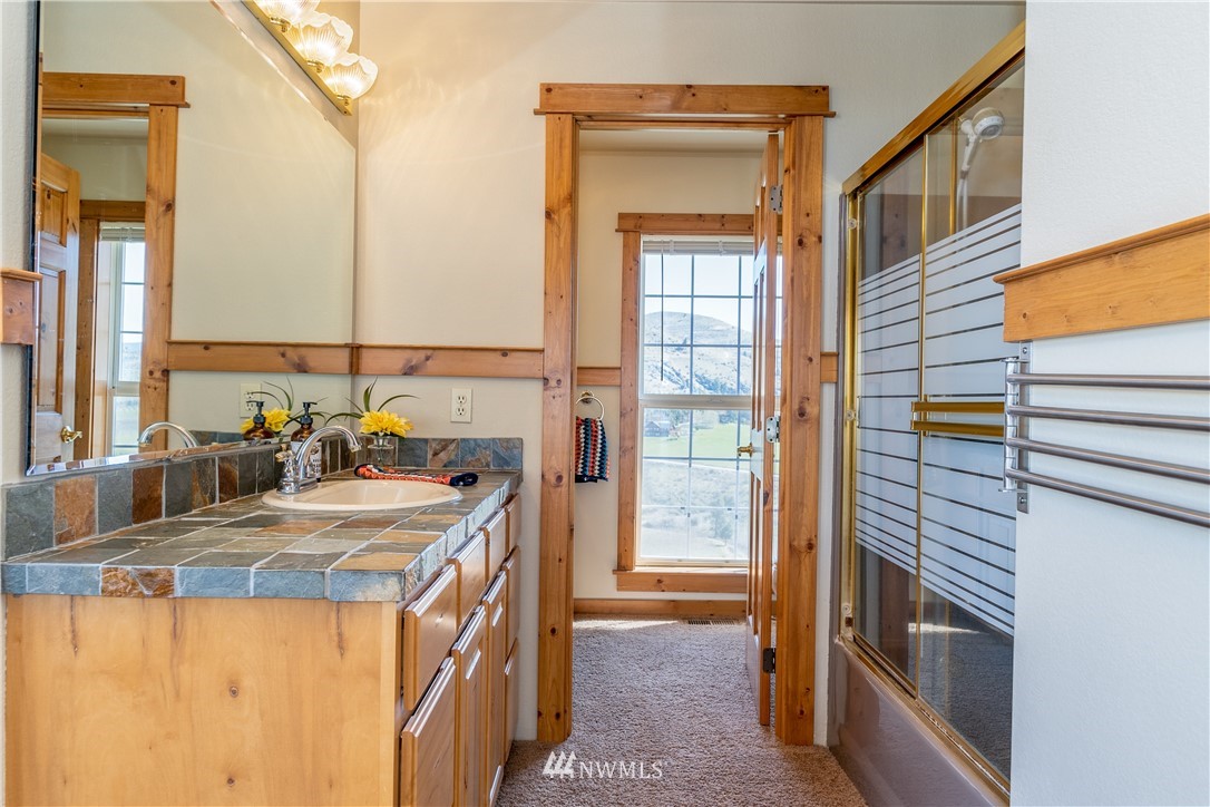 915 Kinsey Road Manson, WA 98831 - Photo 13 of 25 Gallery Image 13
