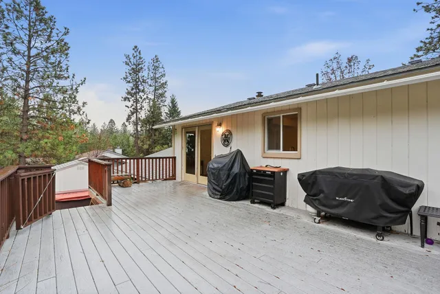 $510,500 | 12914 West Suncrest Circle, Nine Mile Falls, WA 99026