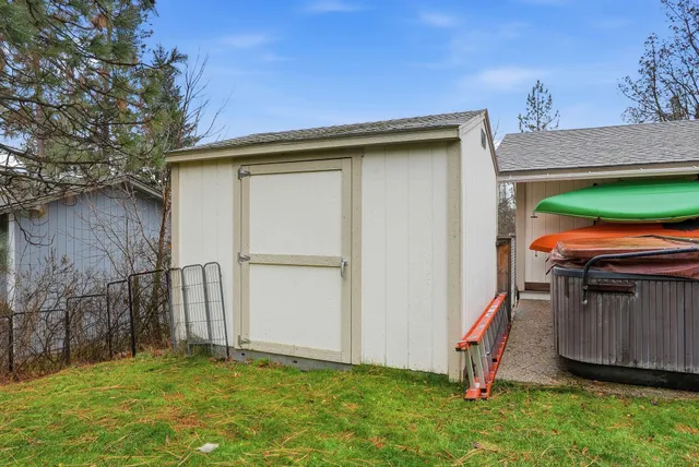 $510,500 | 12914 West Suncrest Circle, Nine Mile Falls, WA 99026