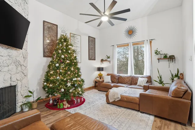 $510,500 | 12914 West Suncrest Circle, Nine Mile Falls, WA 99026