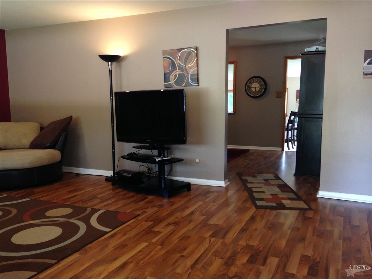 5216 Maplecrest Road Fort Wayne, IN 46835 - Photo 3 of 24 Gallery Image 3