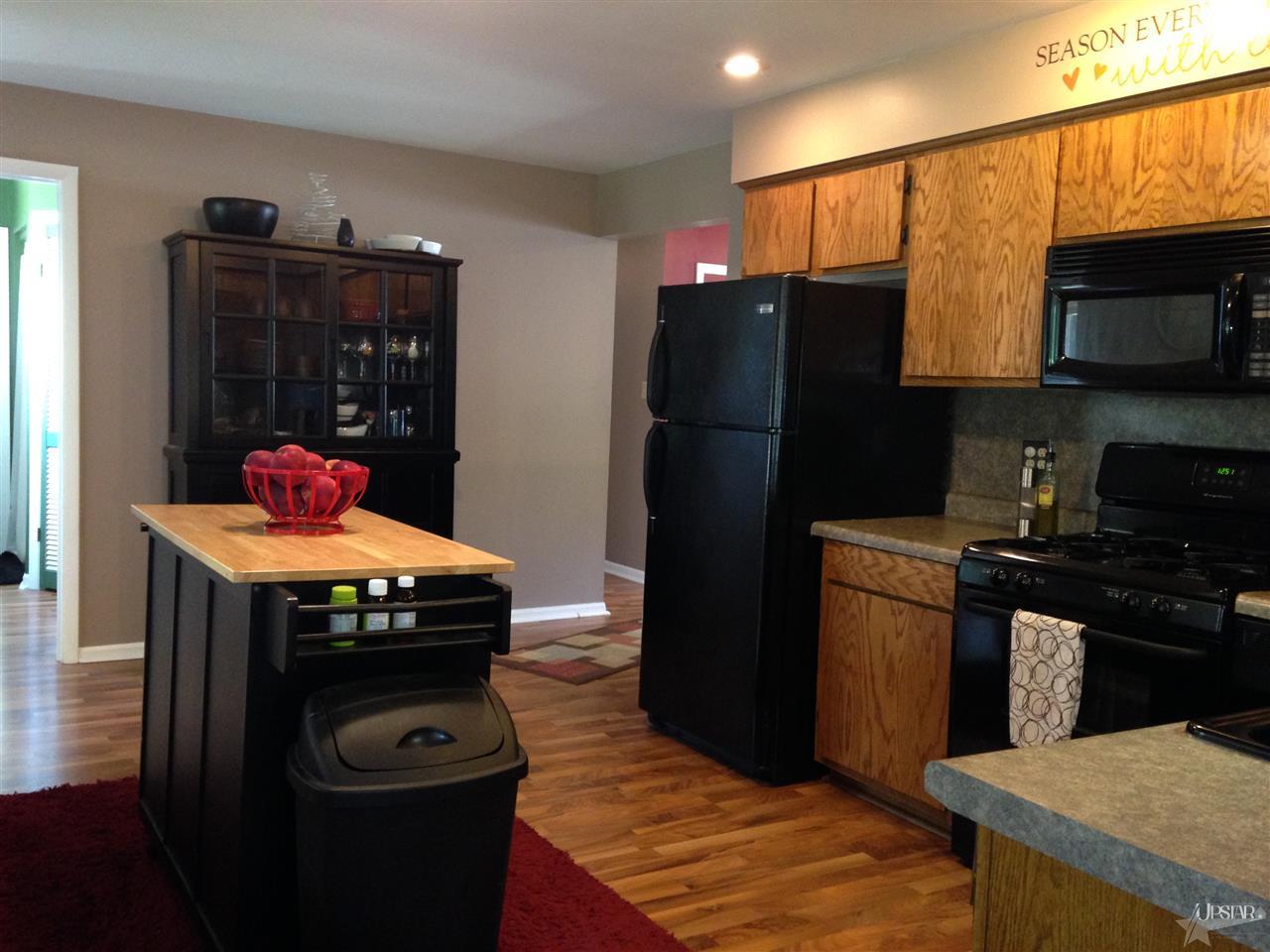 5216 Maplecrest Road Fort Wayne, IN 46835 - Photo 10 of 24 Gallery Image 10