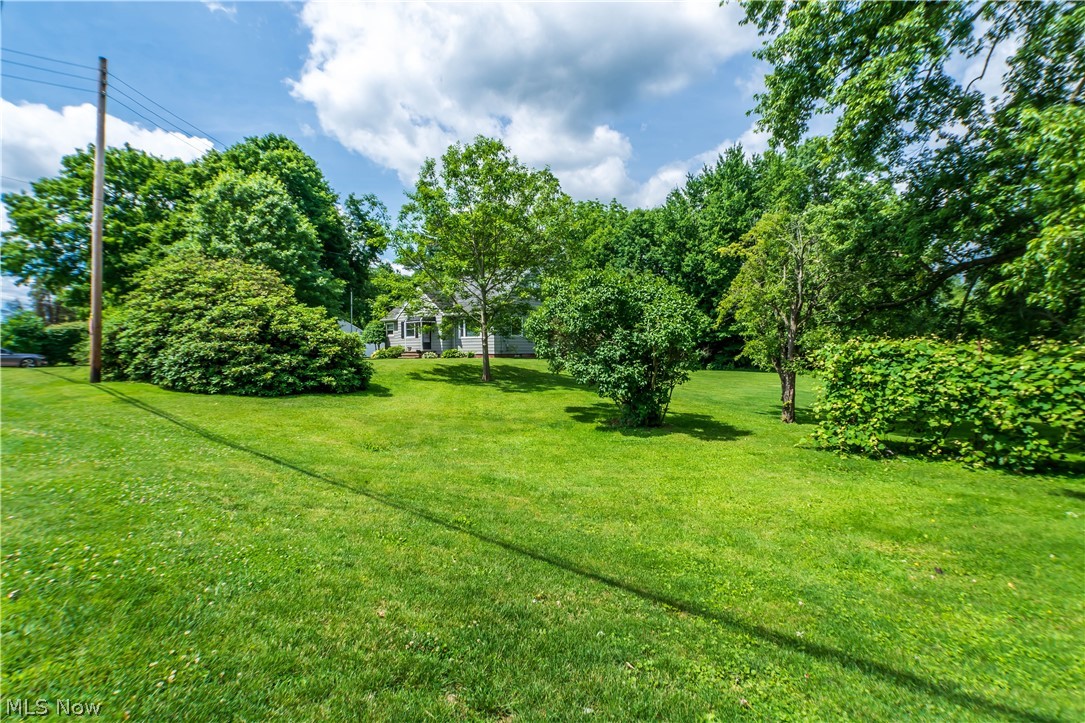 2748 Canton Road Uniontown, OH 44685 - Photo 16 of 49