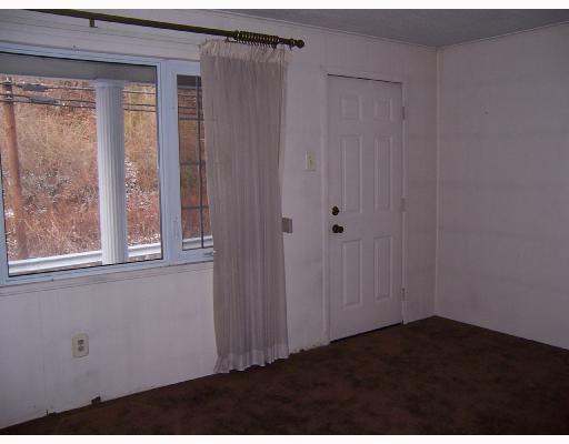 542 Webster Hollow Road Webster, PA 15087 - Photo 4 of 8 Living Room.