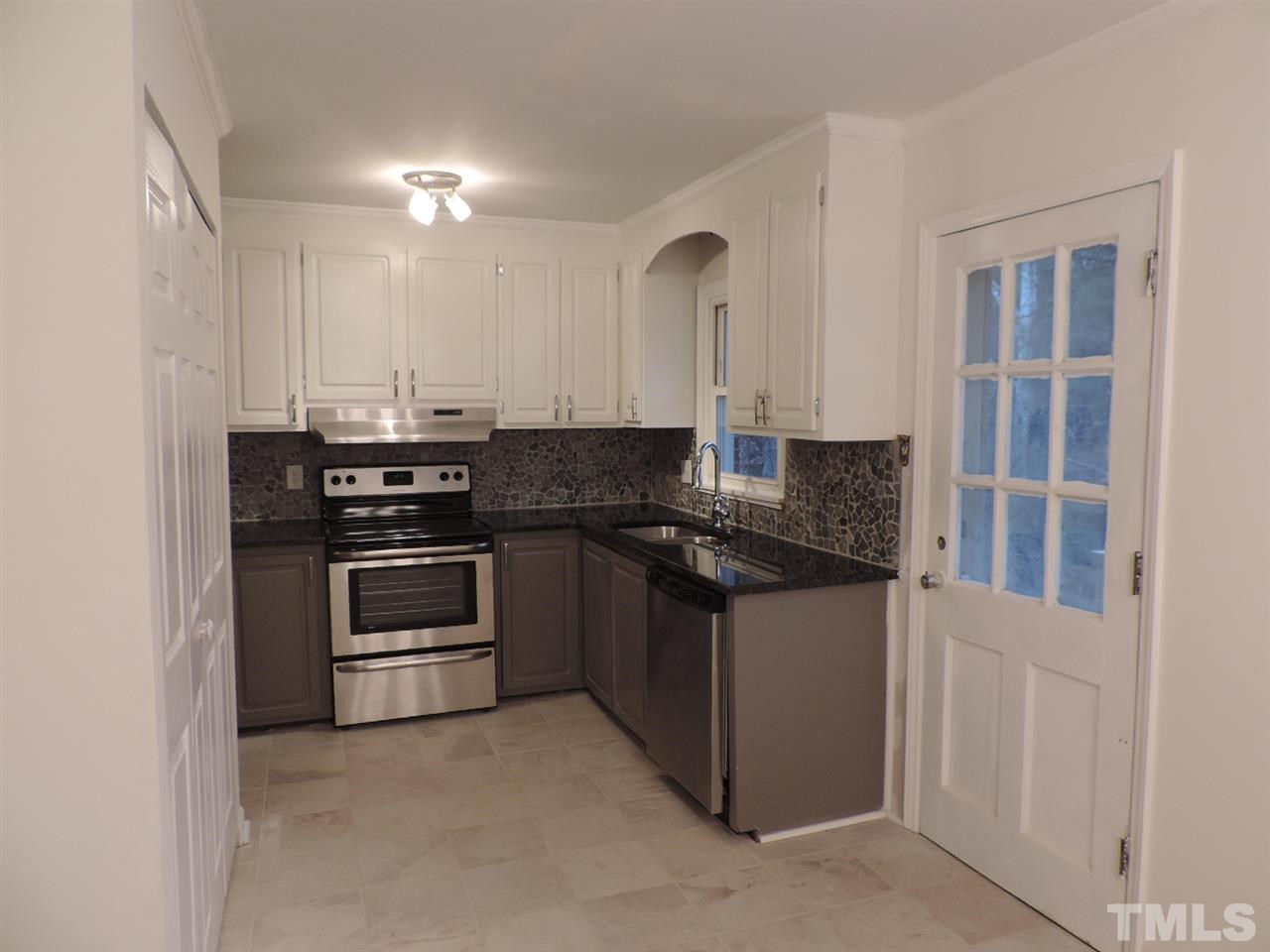 1337 Clinton Road Durham, NC 27703 - Photo 5 of 17 Gallery Image 5
