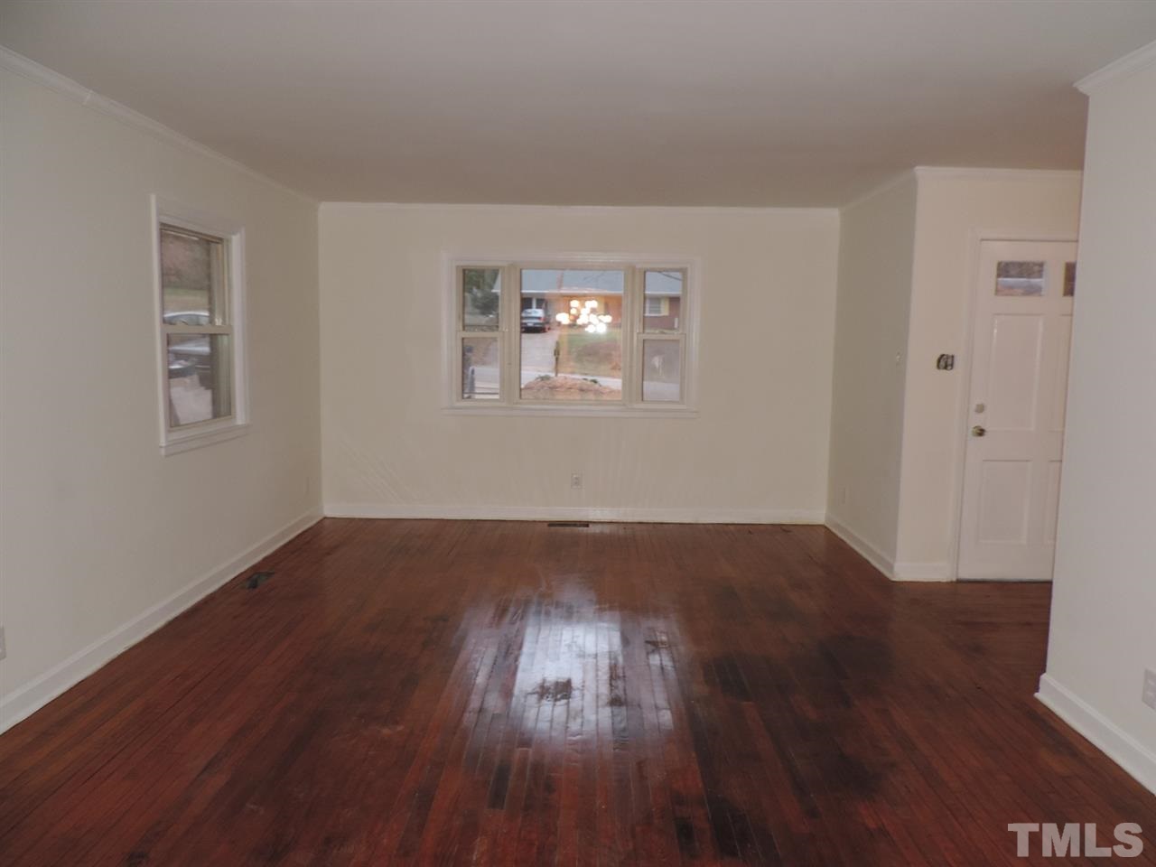 1337 Clinton Road Durham, NC 27703 - Photo 6 of 17 Gallery Image 6