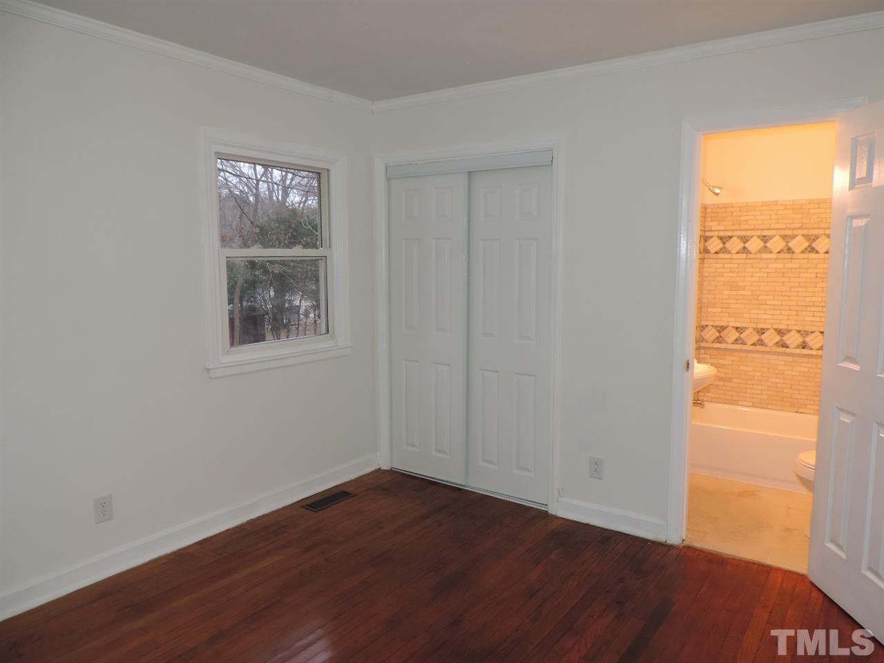 1337 Clinton Road Durham, NC 27703 - Photo 8 of 17 Gallery Image 8