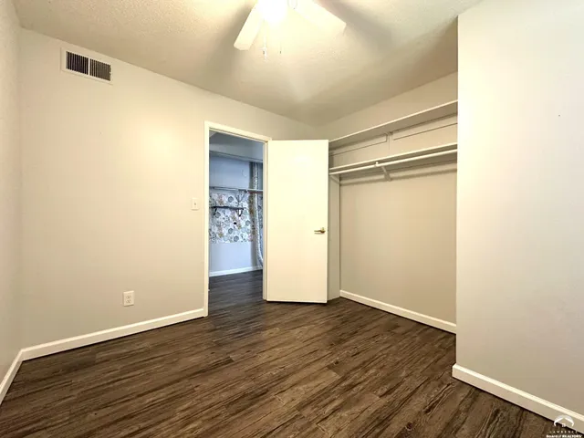 $1,400 | 3241 Glacier Drive, Lawrence, KS 66047