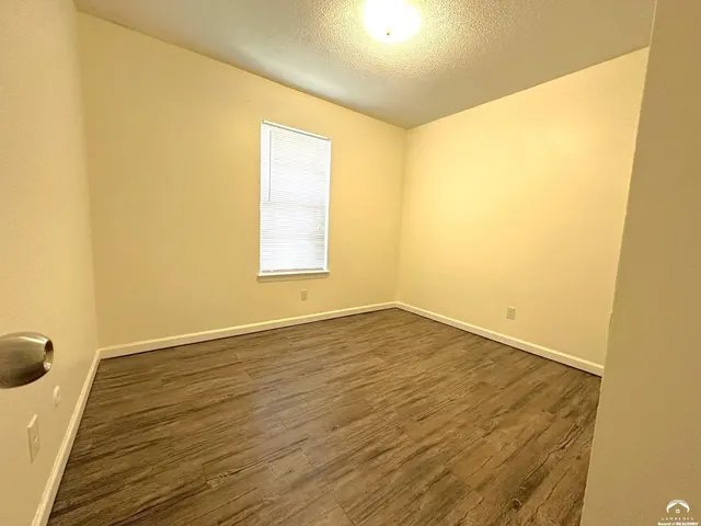 $1,400 | 3241 Glacier Drive, Lawrence, KS 66047