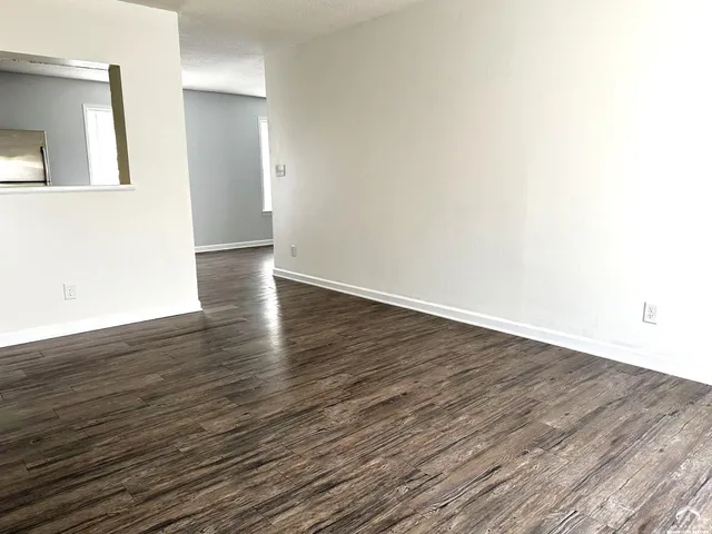 $1,400 | 3241 Glacier Drive, Lawrence, KS 66047