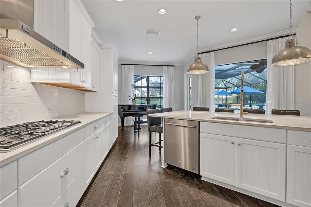 15024 Castle Park Terrace Lakewood Ranch, FL 34202 - Photo 18 of 51