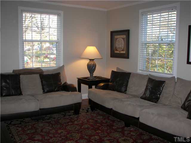 617 Mial Street Raleigh, NC 27608 - Photo 4 of 8 Living Room