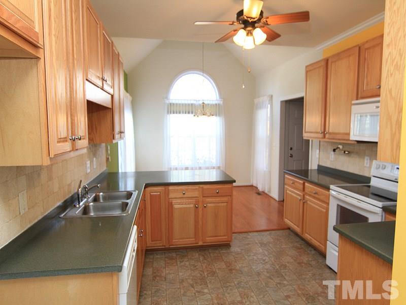 1425 Shady Rise Glen Raleigh, NC 27603 - Photo 10 of 25 Gallery Image 10