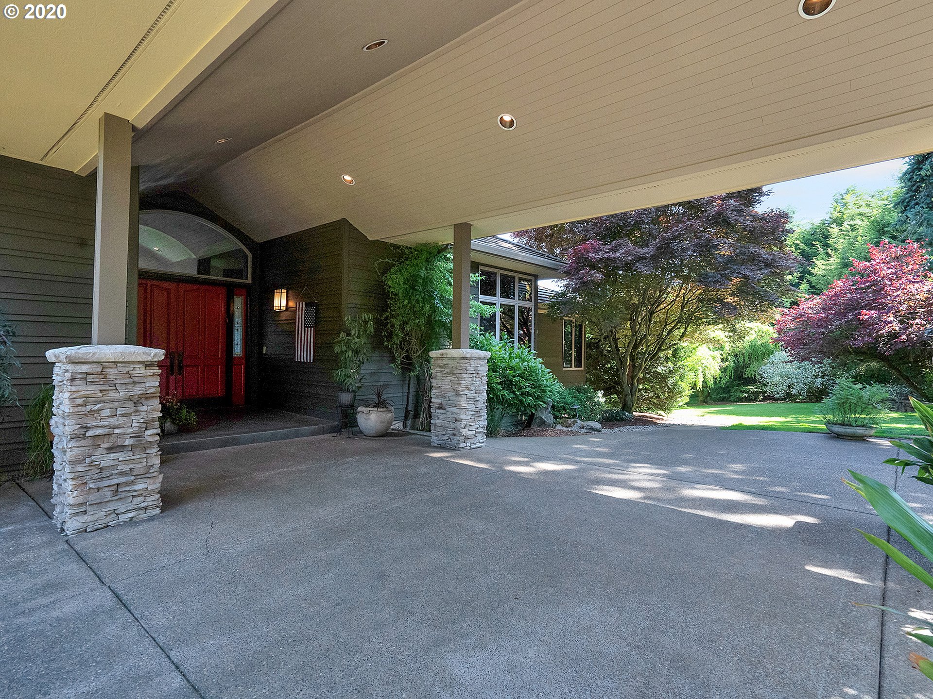 27019 Southwest Ladd Hill Road Sherwood, OR 97140 - Photo 23 of 32 a view of a chairs and tables in the patio