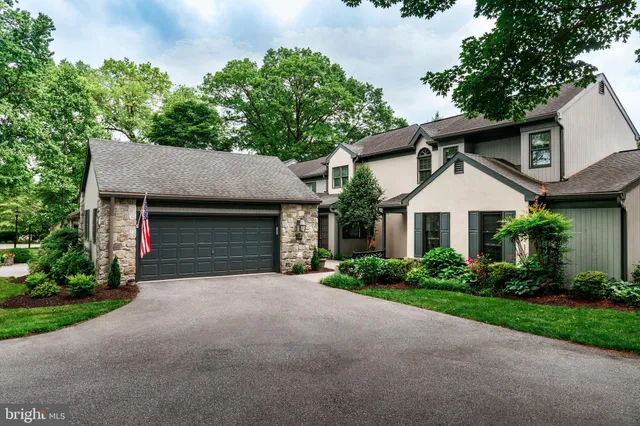 $585,000 | 23 Deer Ford Drive, Lancaster, PA 17601