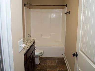 810 Mobley Road Hamilton, GA 31811 - Photo 13 of 16 Upstairs Hall Bath