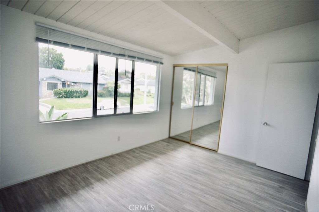 462 Seaward Road Corona del Mar, CA 92625 - Photo 10 of 25 BEDROOM 1 LARGE WINDOW